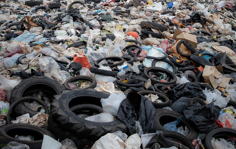 Isola di plastica: l’emblema di un Pianeta alla deriva